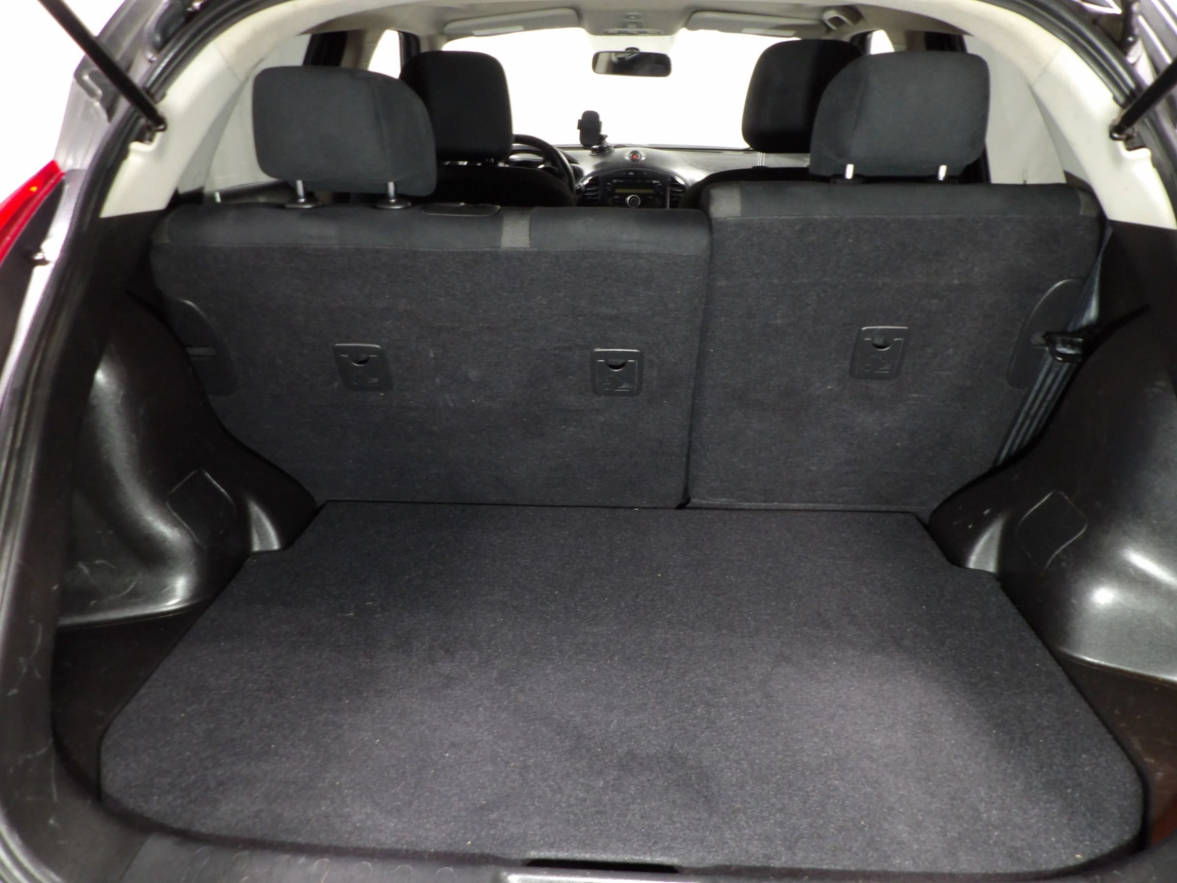 Used 2011 Nissan Juke SV FWD image 7