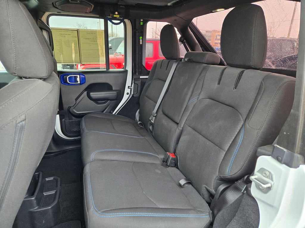 Used 2023 Jeep Wrangler Unlimited Rubicon 4xe image 31
