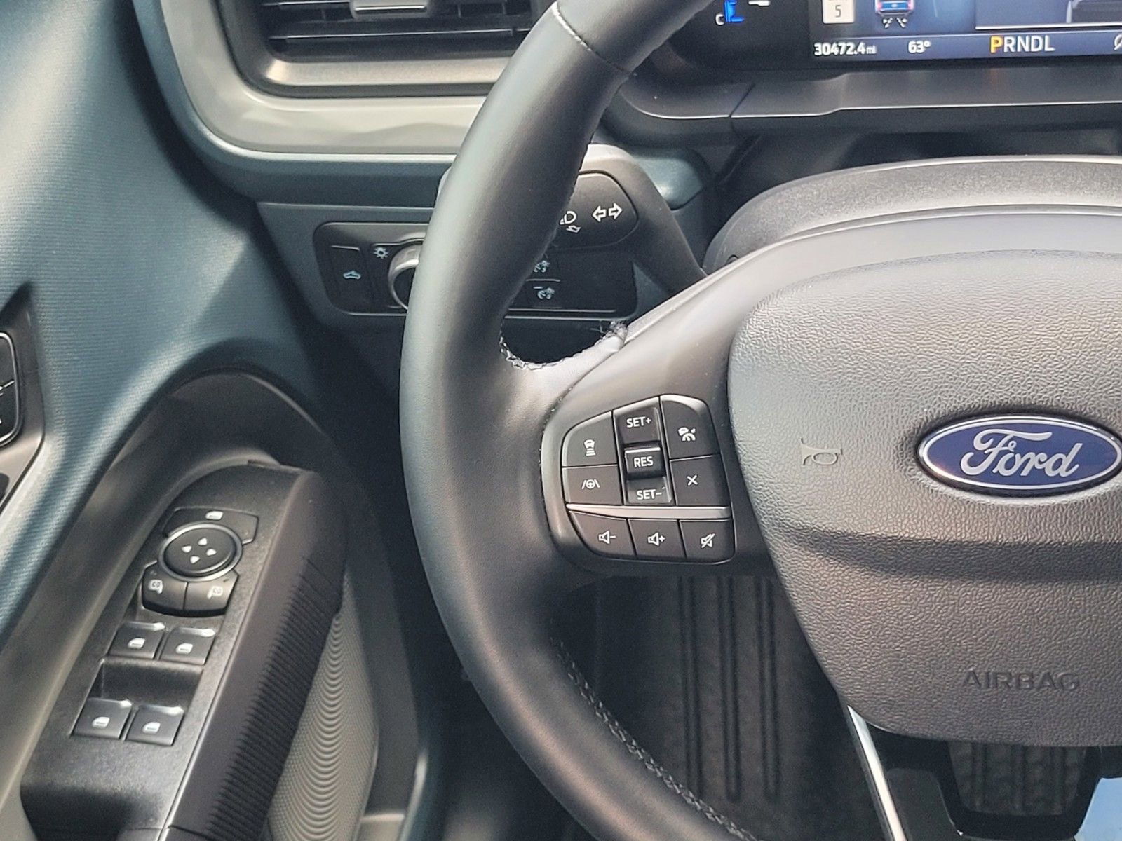 Certified 2025 Ford Maverick Lariat w/ Black Appearance Package AWD/4WD image 13
