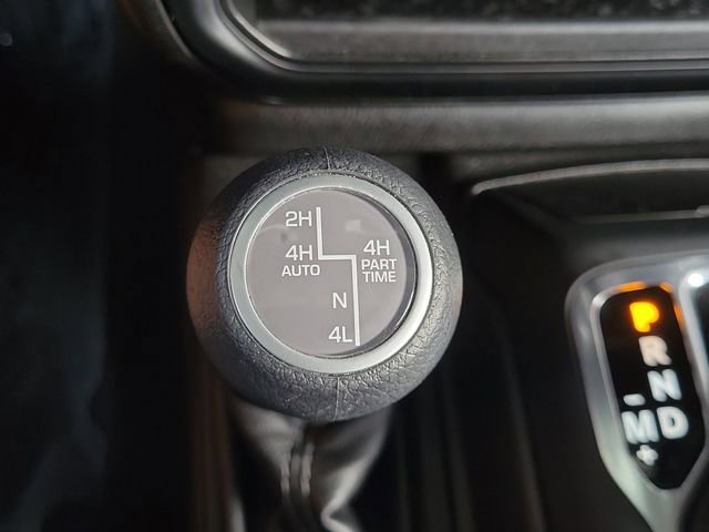 Used 2024 Jeep Wrangler Unlimited Sahara image 11