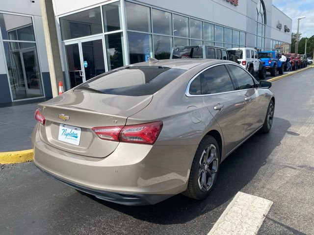 Used 2022 Chevrolet Malibu LT w/ Leather Package FWD image 9