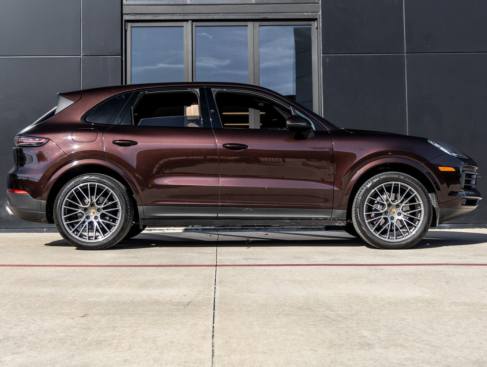 Used 2020 Porsche Cayenne image 12