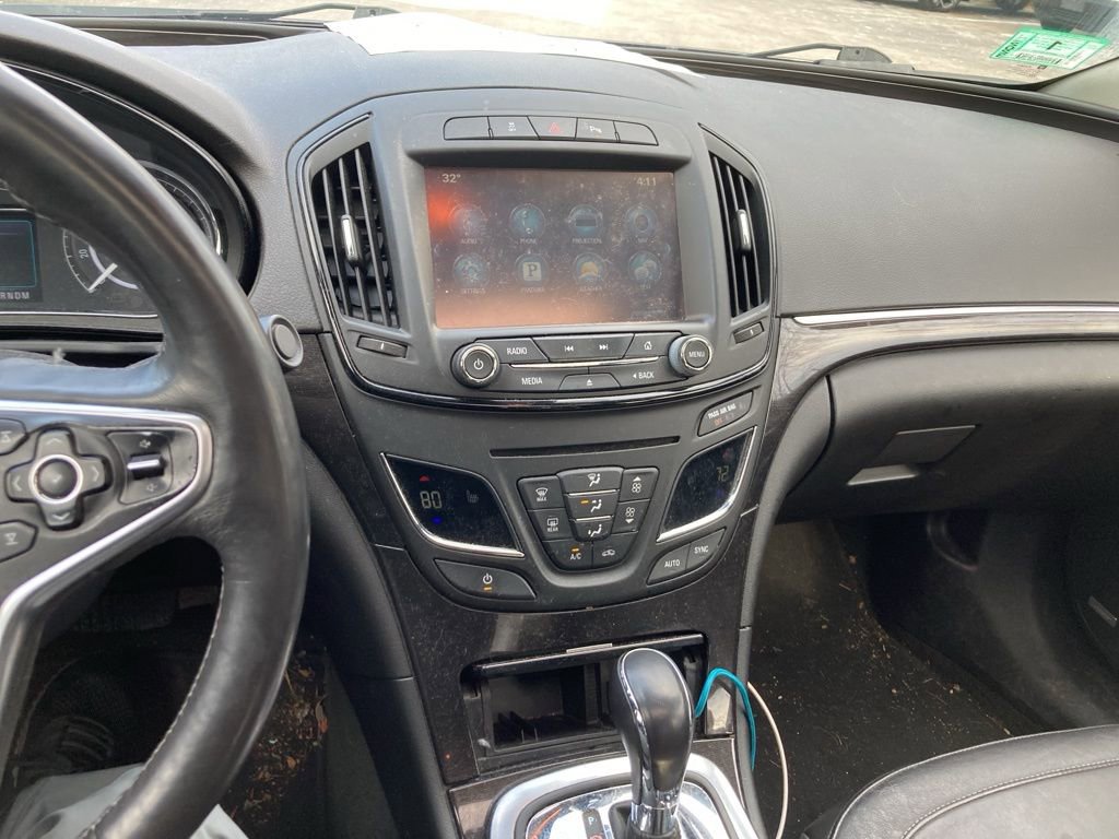 Used 2017 Buick Regal Premium image 11