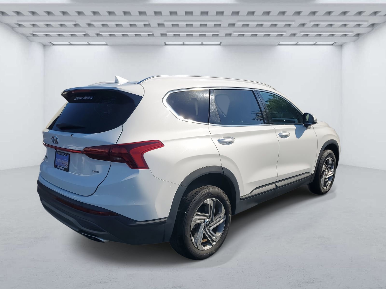 Used 2023 Hyundai Santa Fe SEL image 4