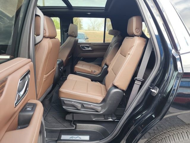 Used 2024 Chevrolet Tahoe High Country image 19