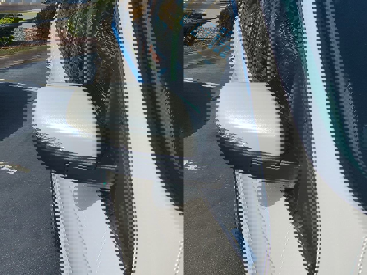 Used 2018 Ford Edge Titanium w/ Equipment Group 301A image 12