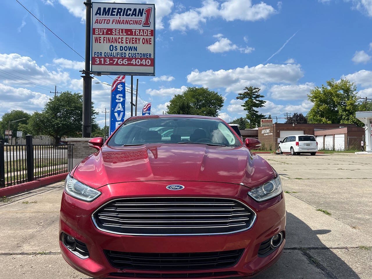 Used 2016 Ford Fusion SE w/ Equipment Group 201A FWD image 3