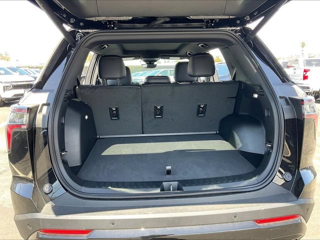 New 2027 Chevrolet Equinox RS w/ Safety and Technology Package FWD image 17