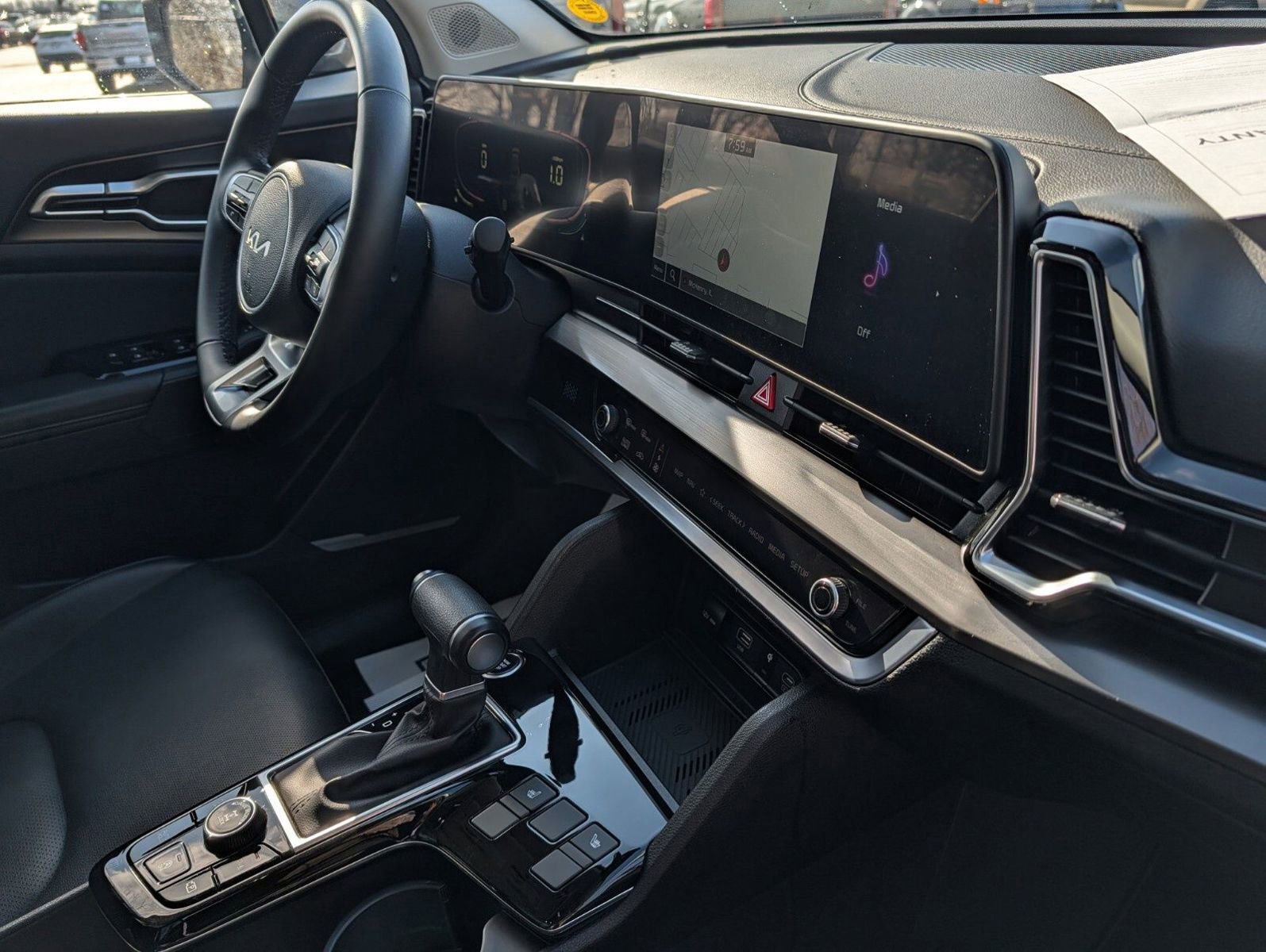 Used 2025 Kia Sportage EX w/ Premium Package image 25