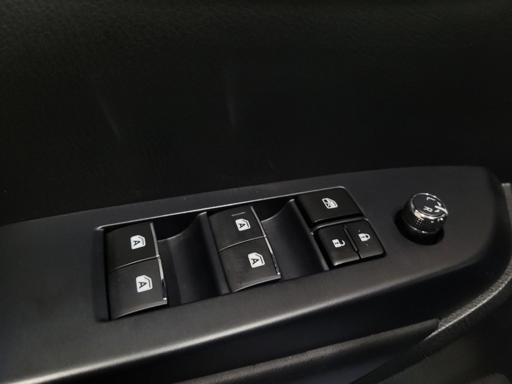Used 2019 Toyota Highlander Limited Platinum AWD/4WD image 27