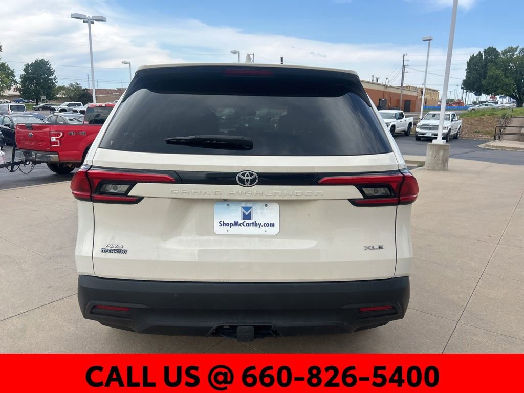 Certified 2024 Toyota Grand Highlander AWD image 10