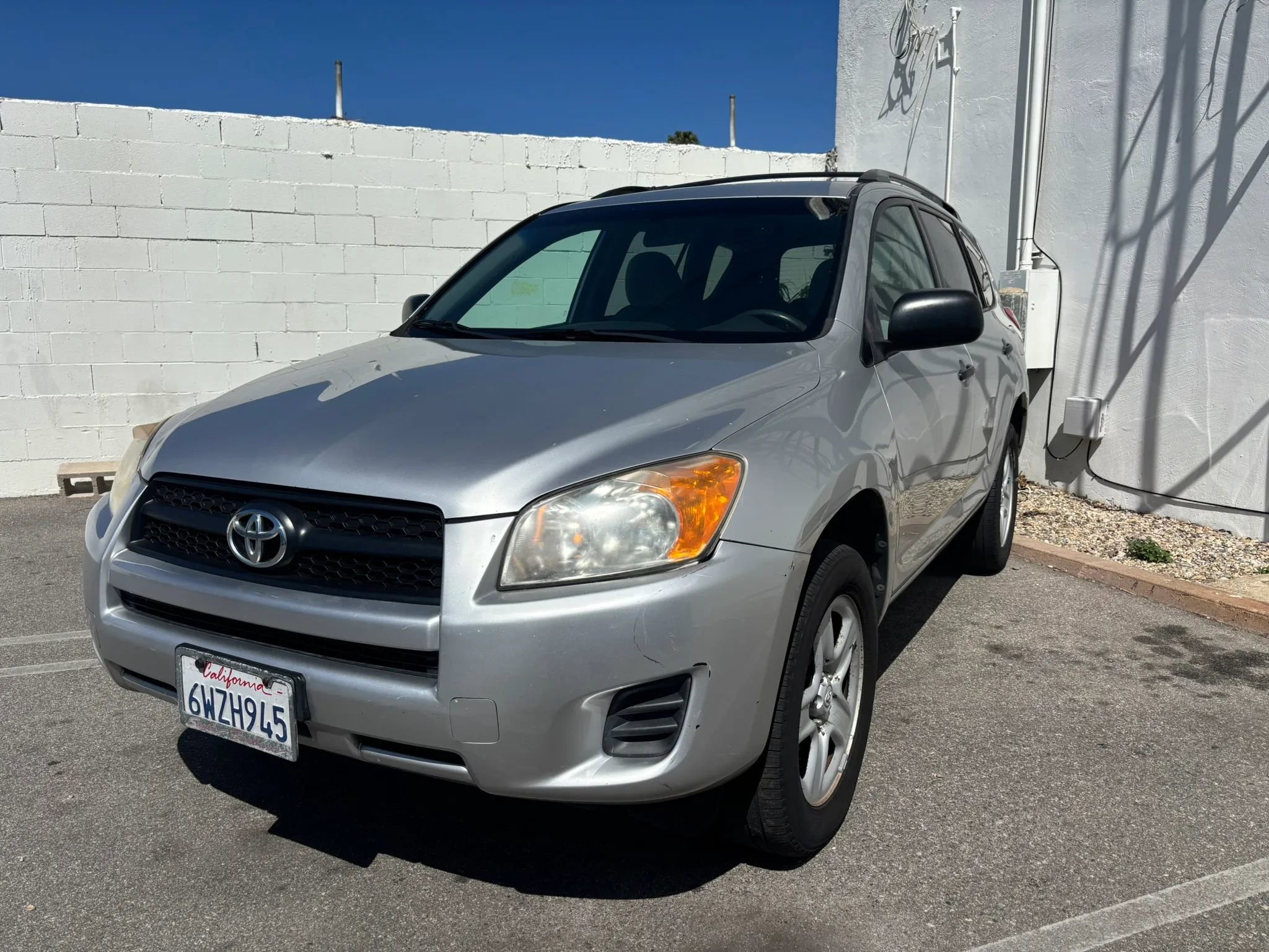 Used 2011 Toyota RAV4 4WD w/ Base L4 Extra Value Pkg image 2