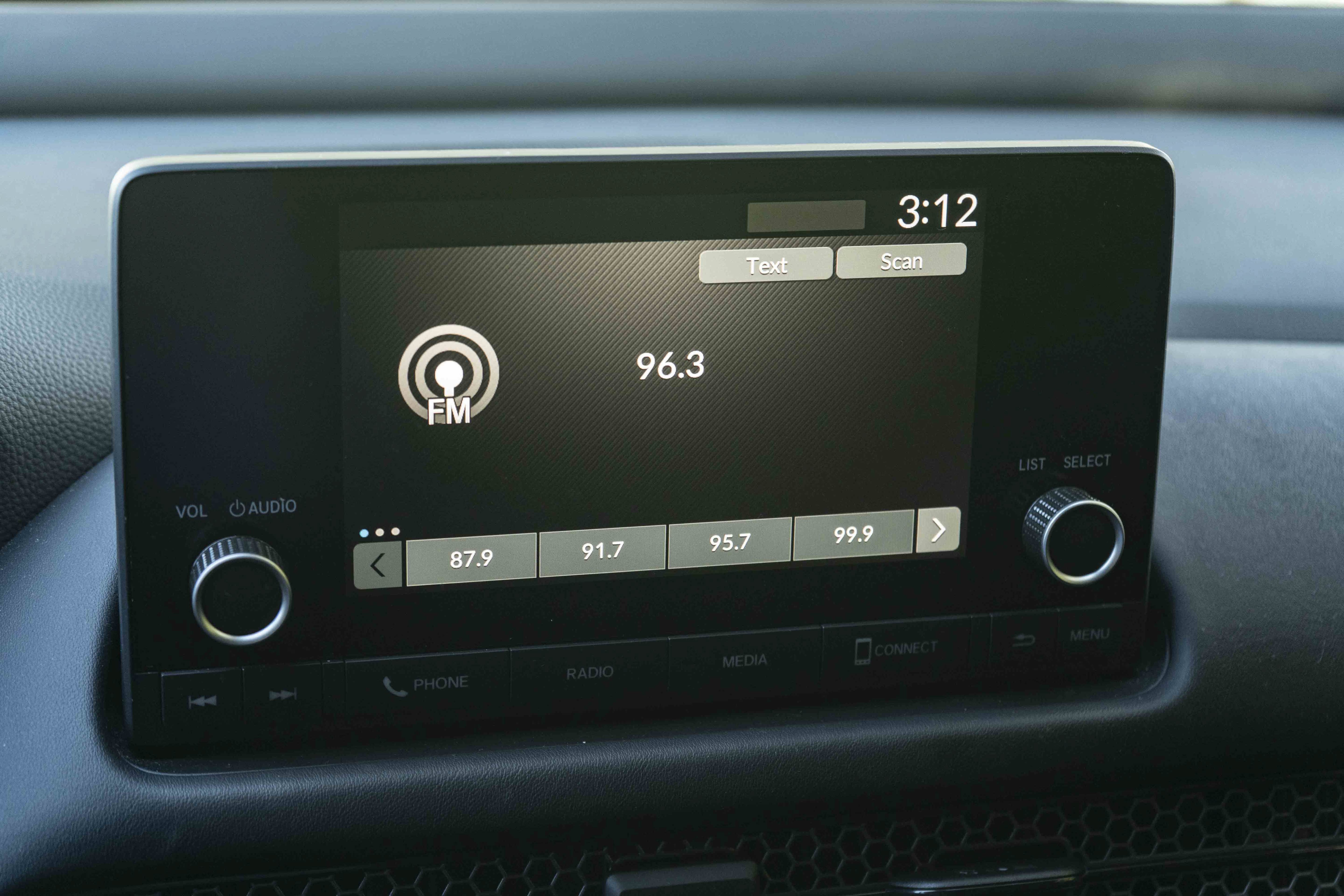 Certified 2024 Honda HR-V Sport image 28