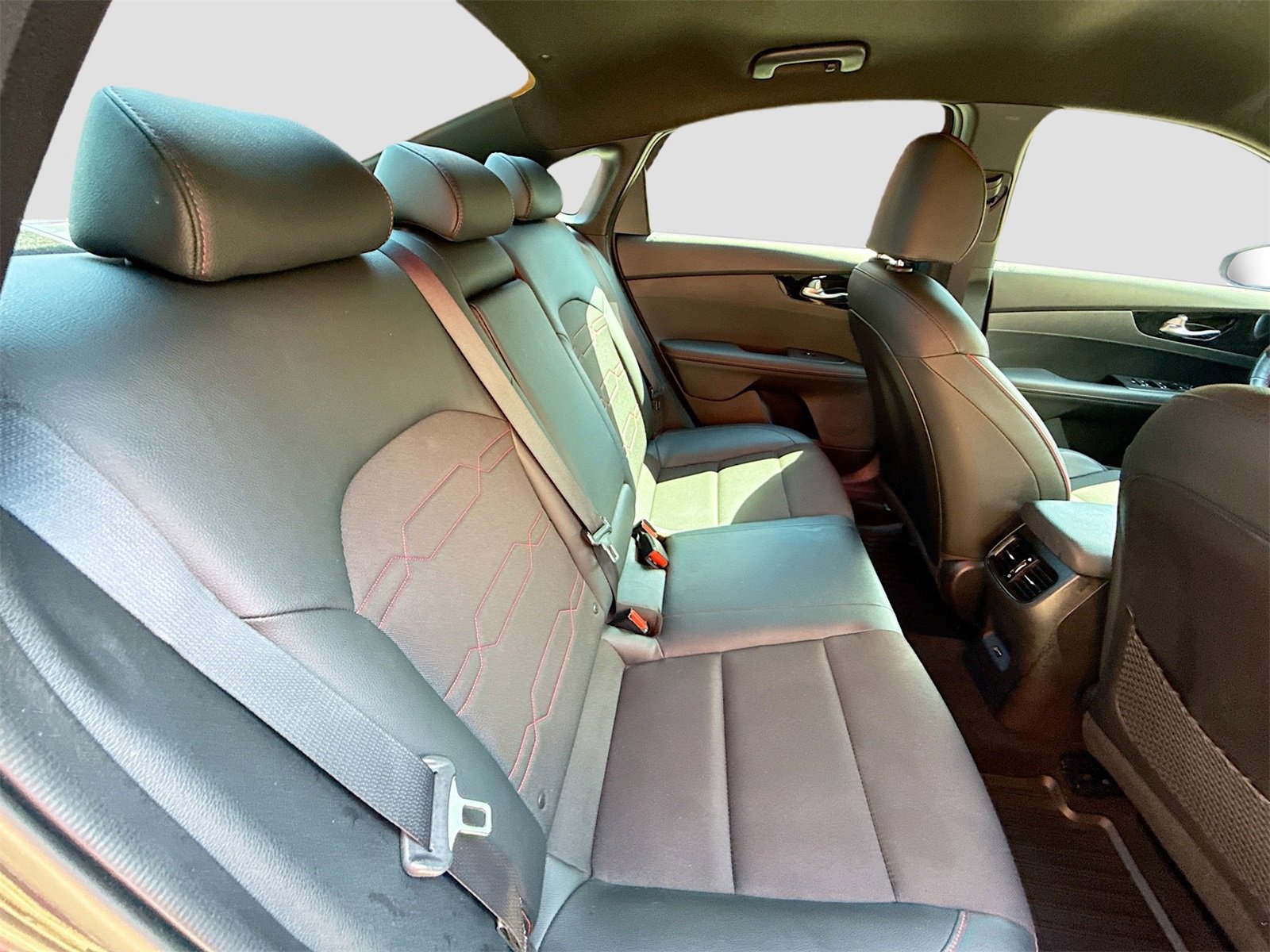 Used 2022 Kia Forte GT image 25