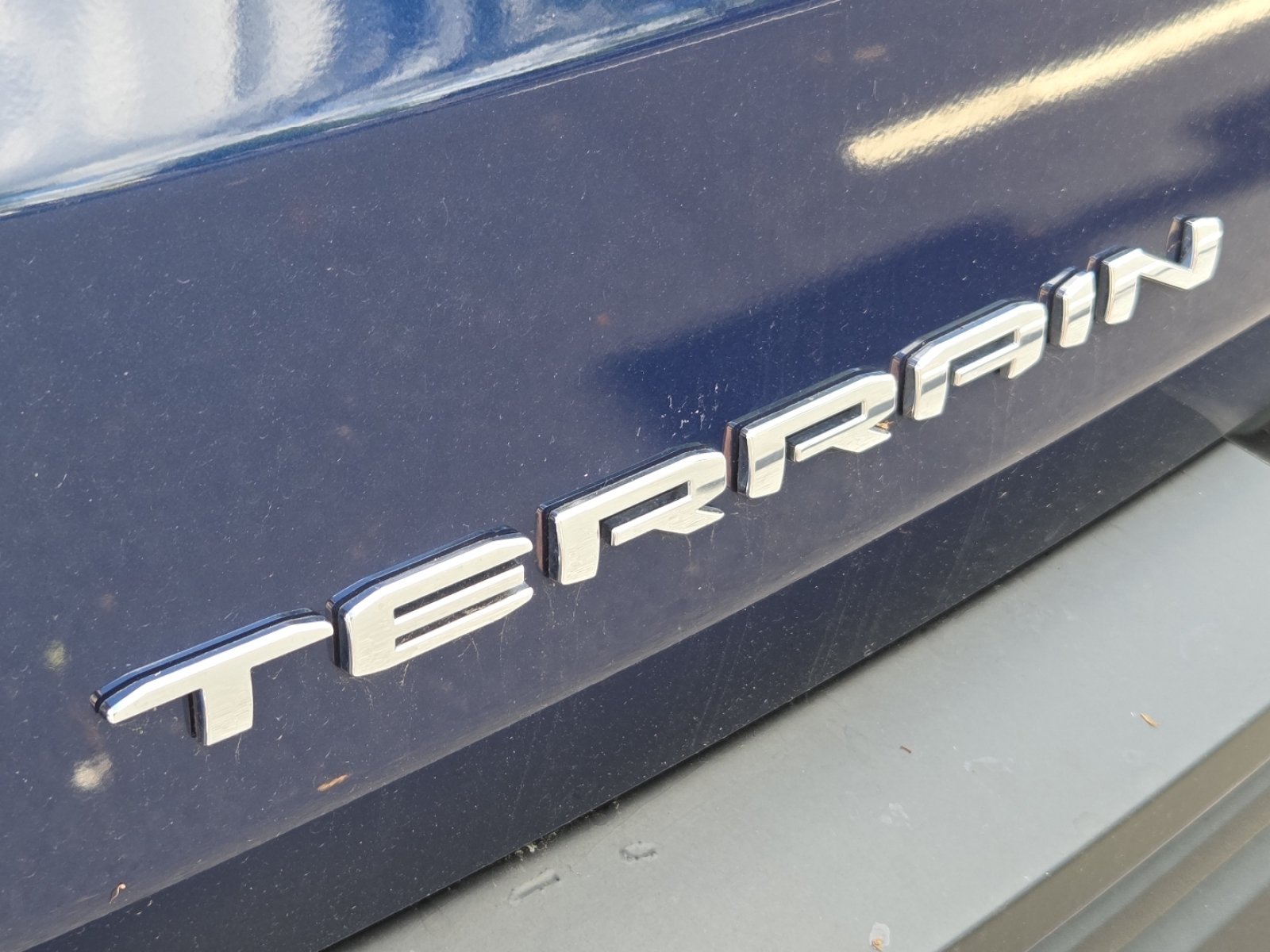 Used 2023 GMC Terrain SLE FWD image 11