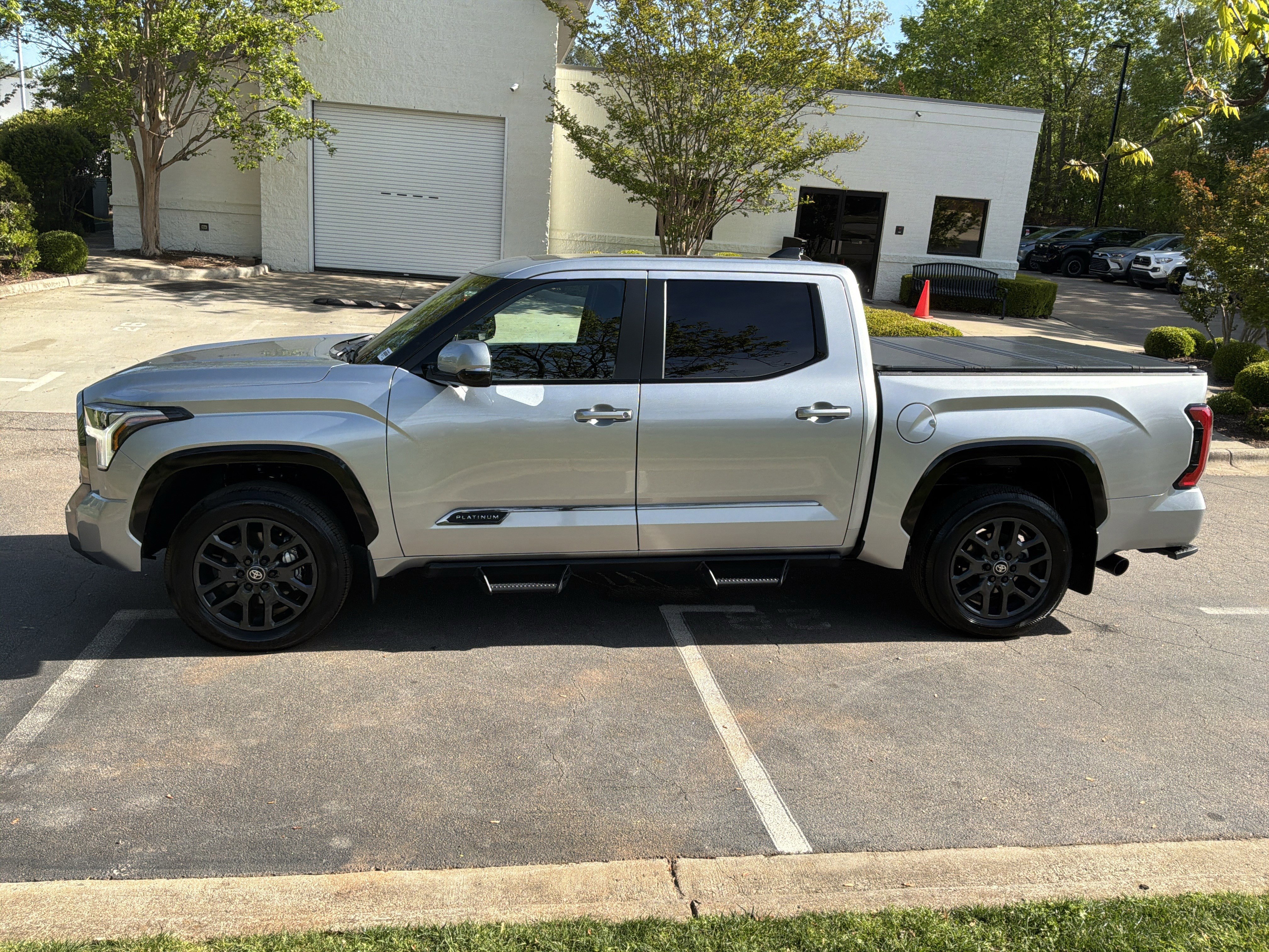 Used 2025 Toyota Tundra Platinum AWD/4WD image 7