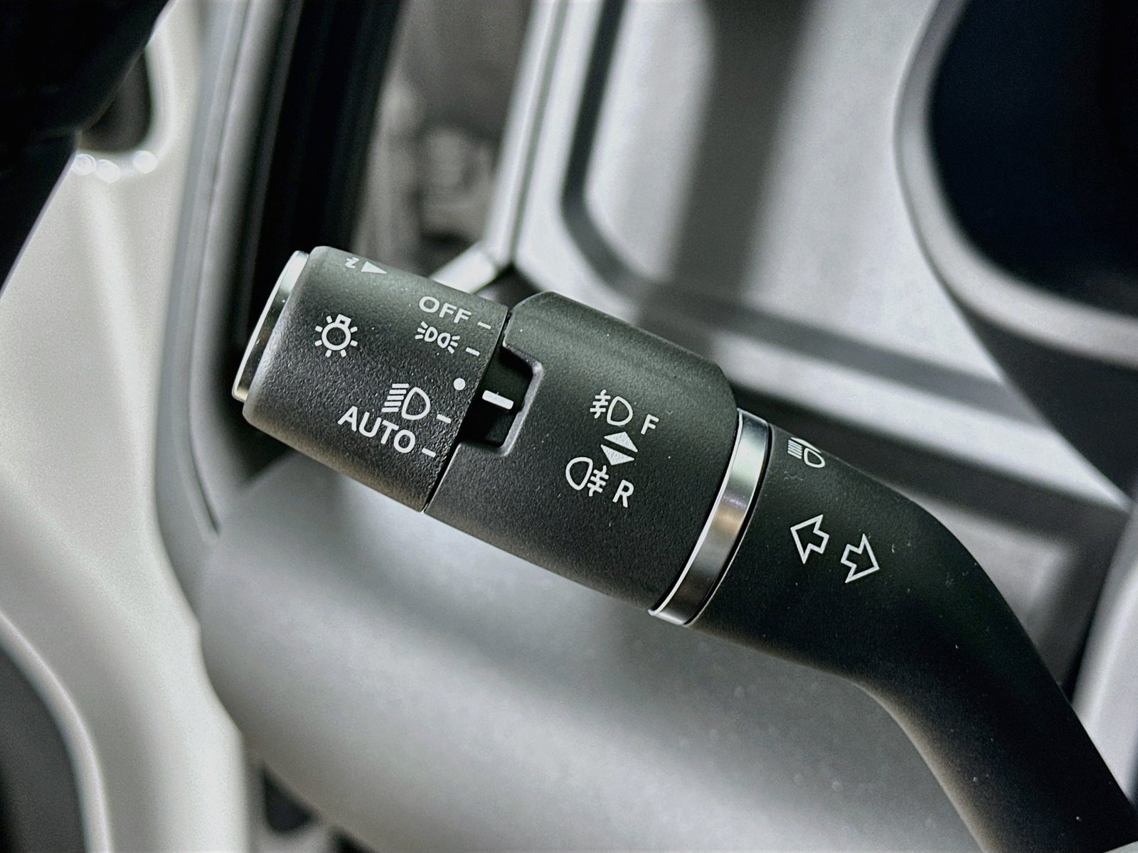 New 2026 Land Rover Defender 110 S AWD/4WD image 21