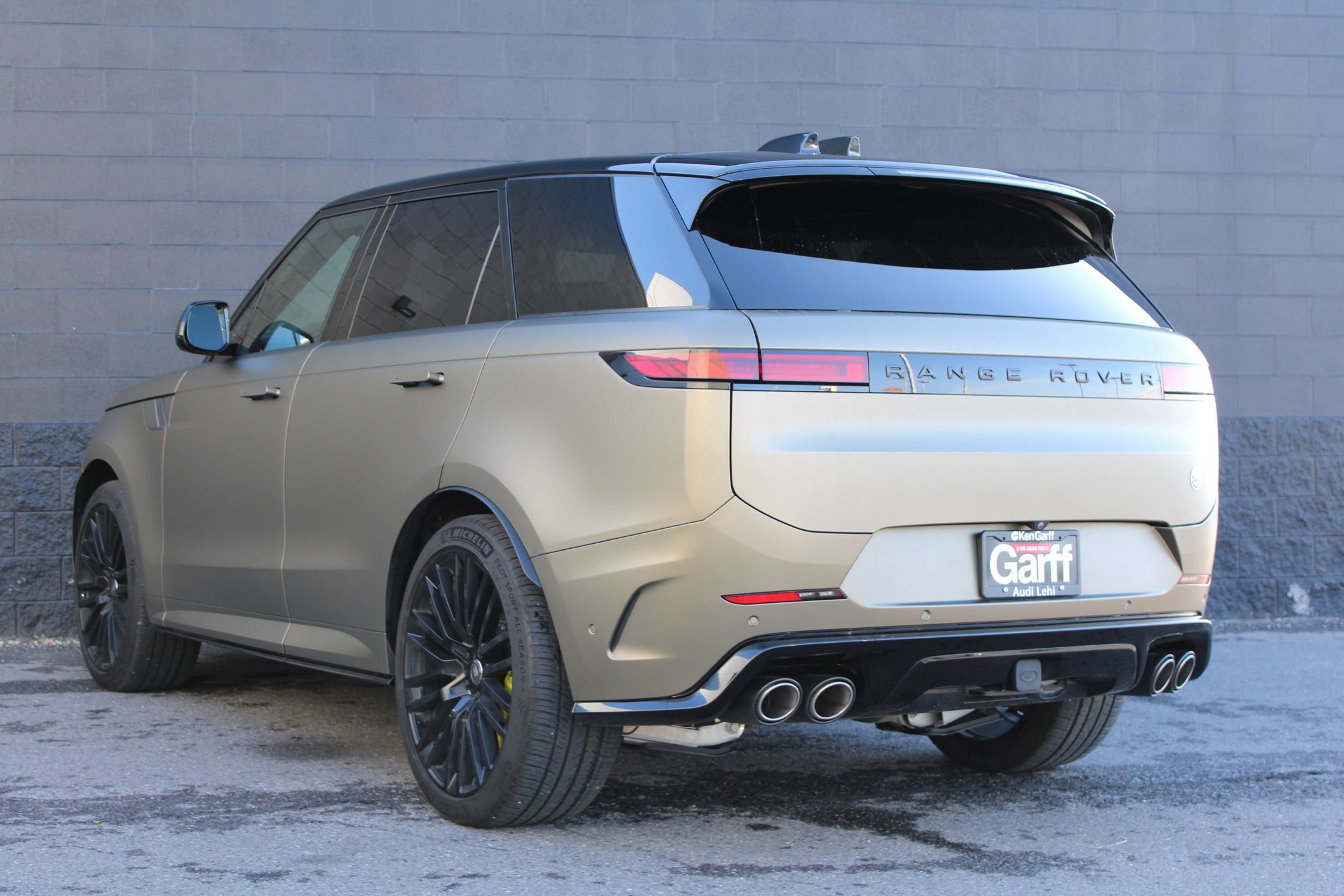 Used 2024 Land Rover Range Rover Sport SV Edition One Carbon Bronze image 7