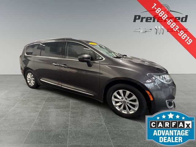 Used 2019 Chrysler Pacifica Touring-L image 9