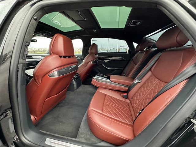 Used 2021 Audi S8 L image 16