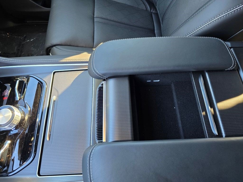 New 2025 Jeep Grand Wagoneer Series II Obsidian w/ Quick Order Packagew 28T AWD/4WD image 29