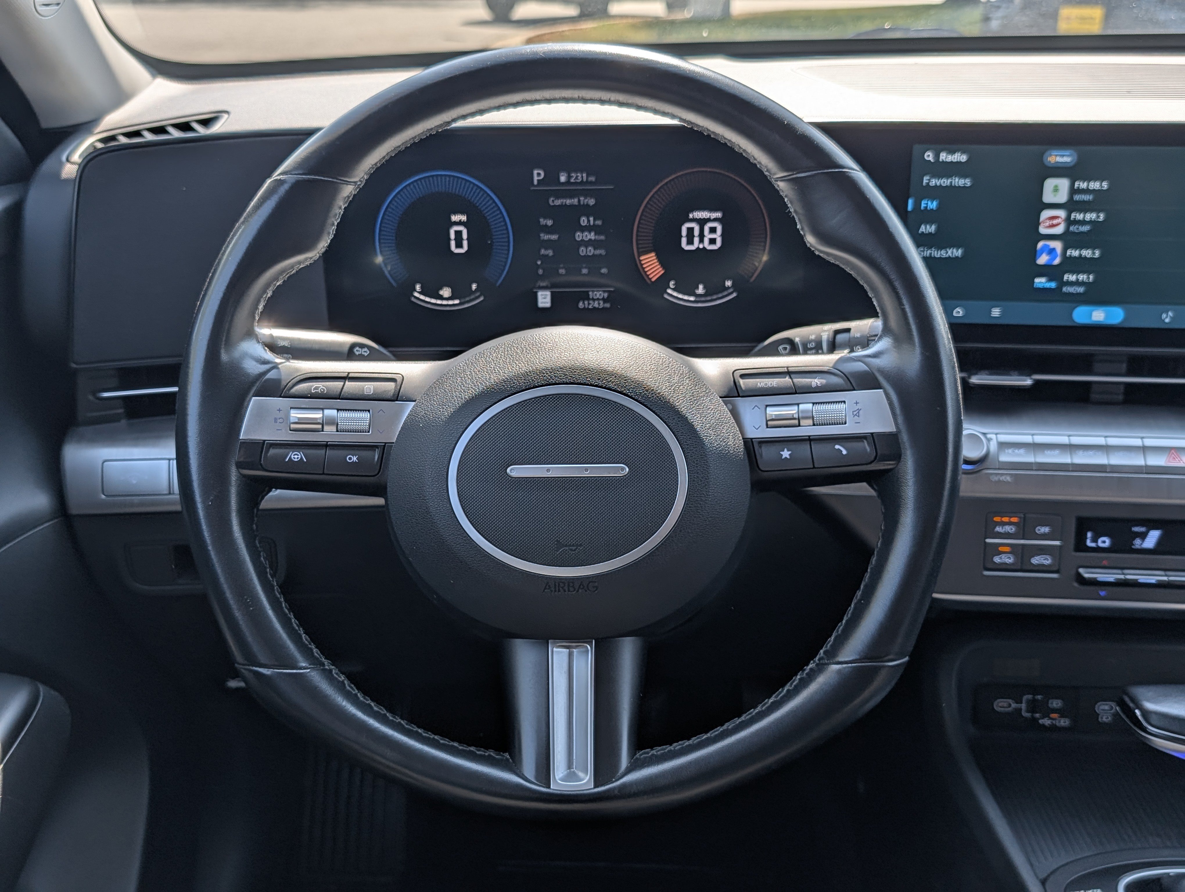 Used 2024 Hyundai Kona SEL AWD/4WD image 19