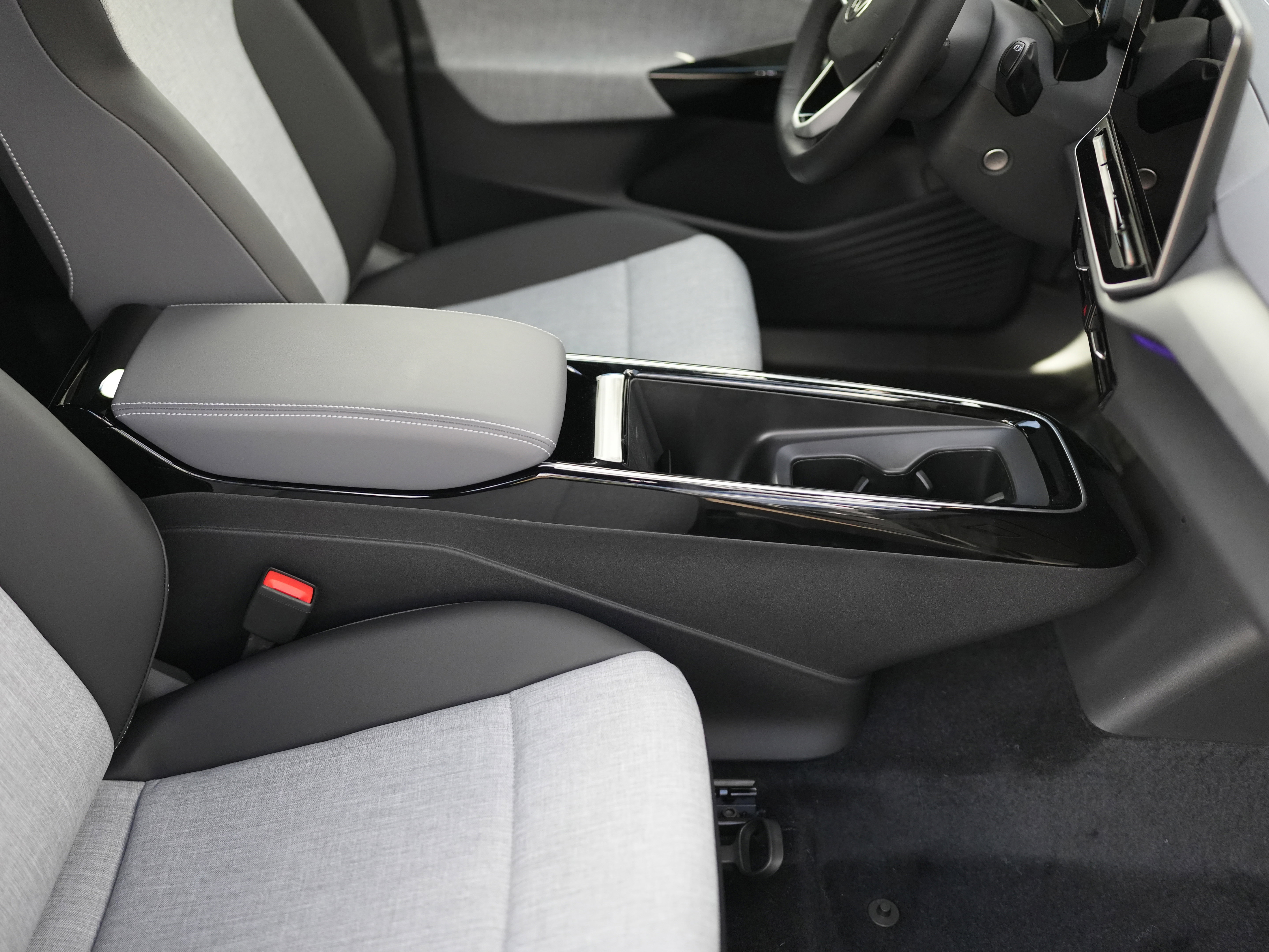 New 2026 Volkswagen ID.4 Pro image 18