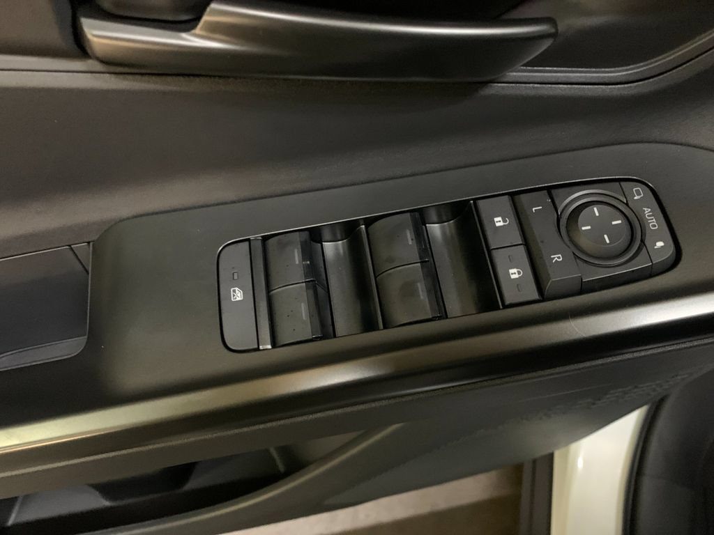 New 2026 Toyota C-HR AWD/4WD image 12