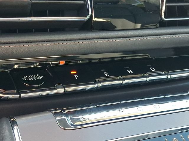New 2026 Lincoln Aviator AWD image 7