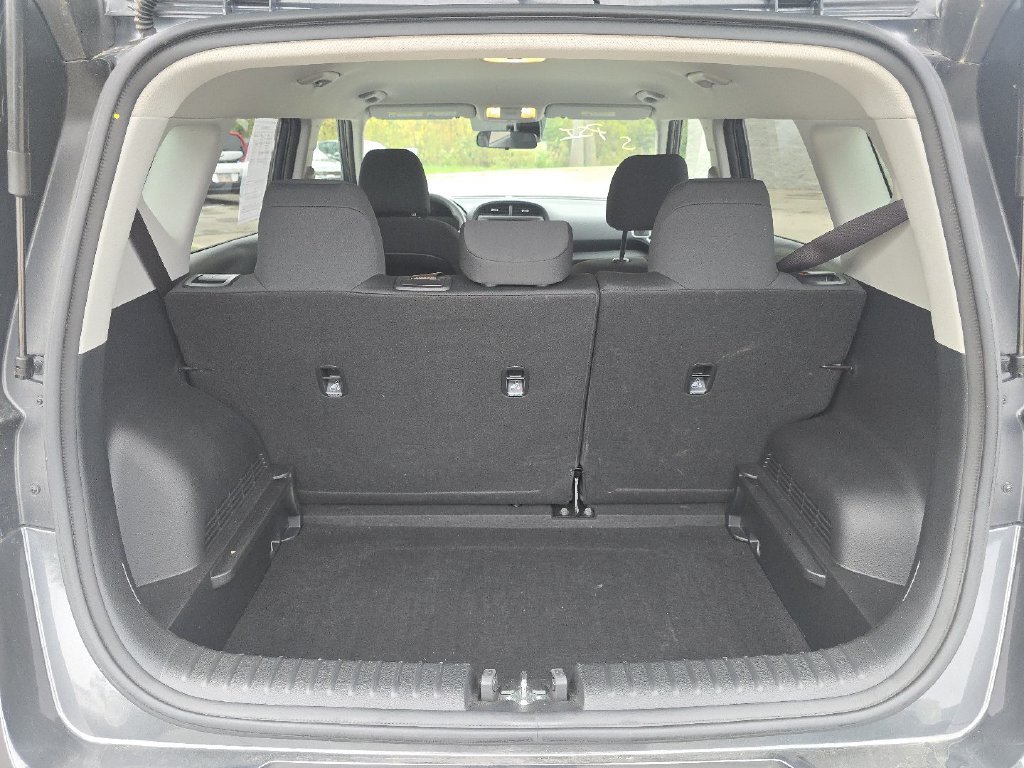 Used 2025 Kia Soul LX w/ LX Technology Package FWD image 16