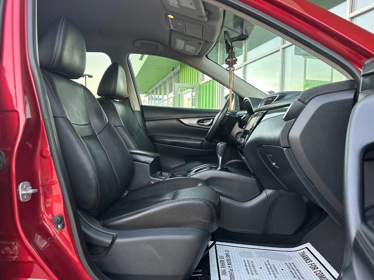 Used 2016 Nissan Rogue SL image 23