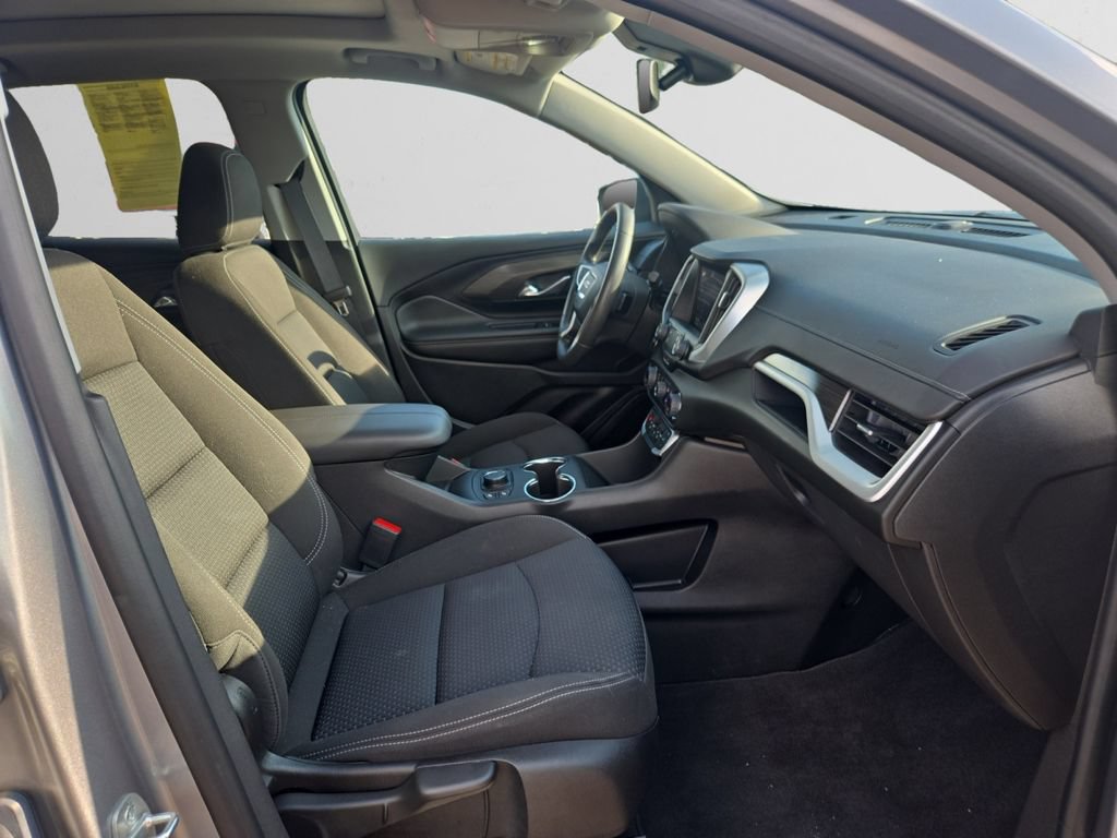 Used 2024 GMC Terrain SLE w/ Driver Convenience Package AWD/4WD image 17