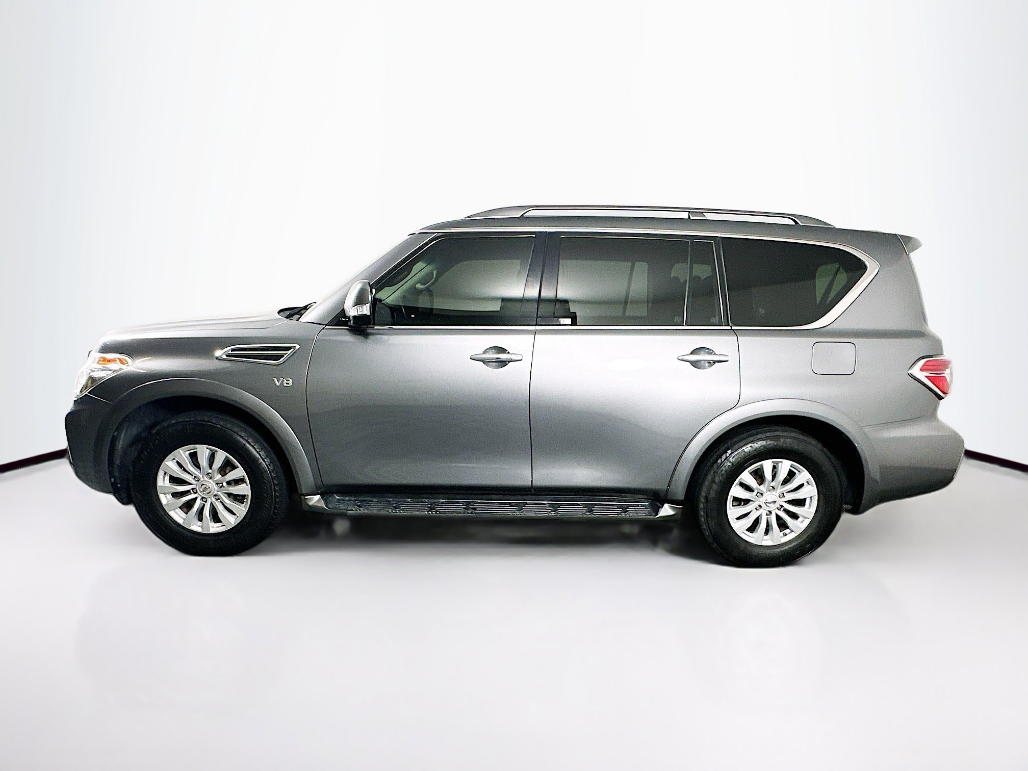 Used 2019 Nissan Armada SV w/ Driver Package RWD image 4