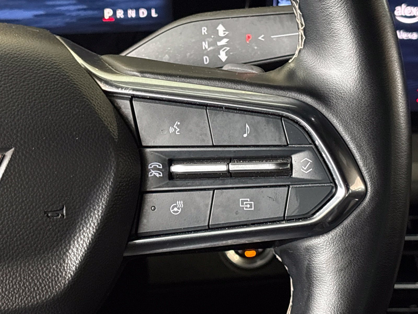 Used 2024 Chevrolet Traverse LT FWD image 30