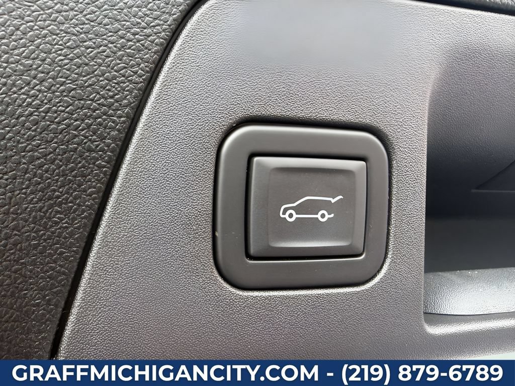 Used 2023 Buick Envision Preferred AWD/4WD image 27