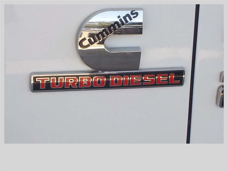 Used 2015 RAM 3500 SLT AWD/4WD image 30