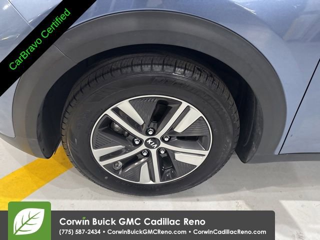 Used 2020 Kia Niro EX Premium image 21