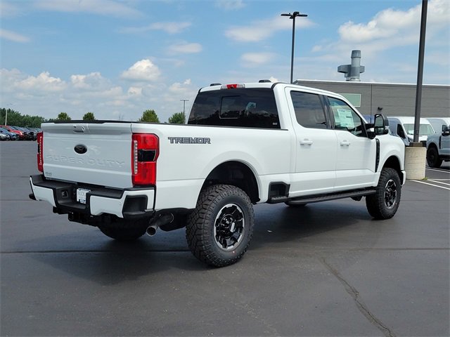New 2025 Ford F250 XLT w/ Black Appearance Package image 3