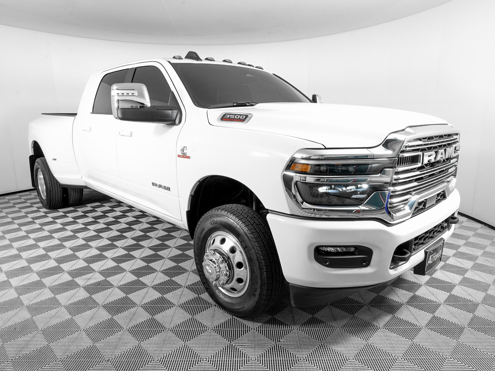 Used 2025 RAM 3500 Laramie w/ Max Tow Package image 3