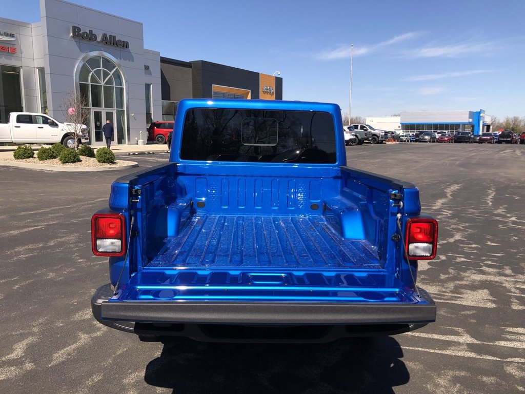New 2026 Jeep Gladiator Sport AWD/4WD image 17