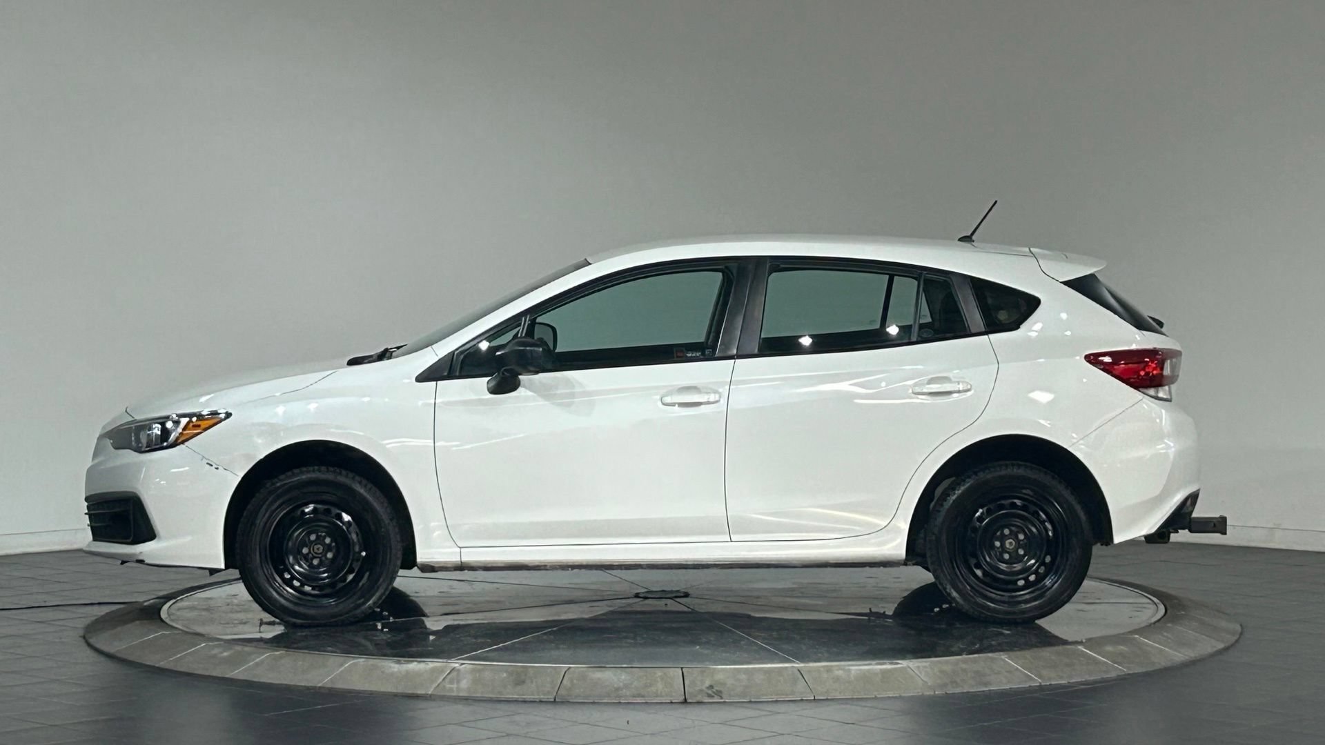 Used 2022 Subaru Impreza 2.0i AWD/4WD image 6