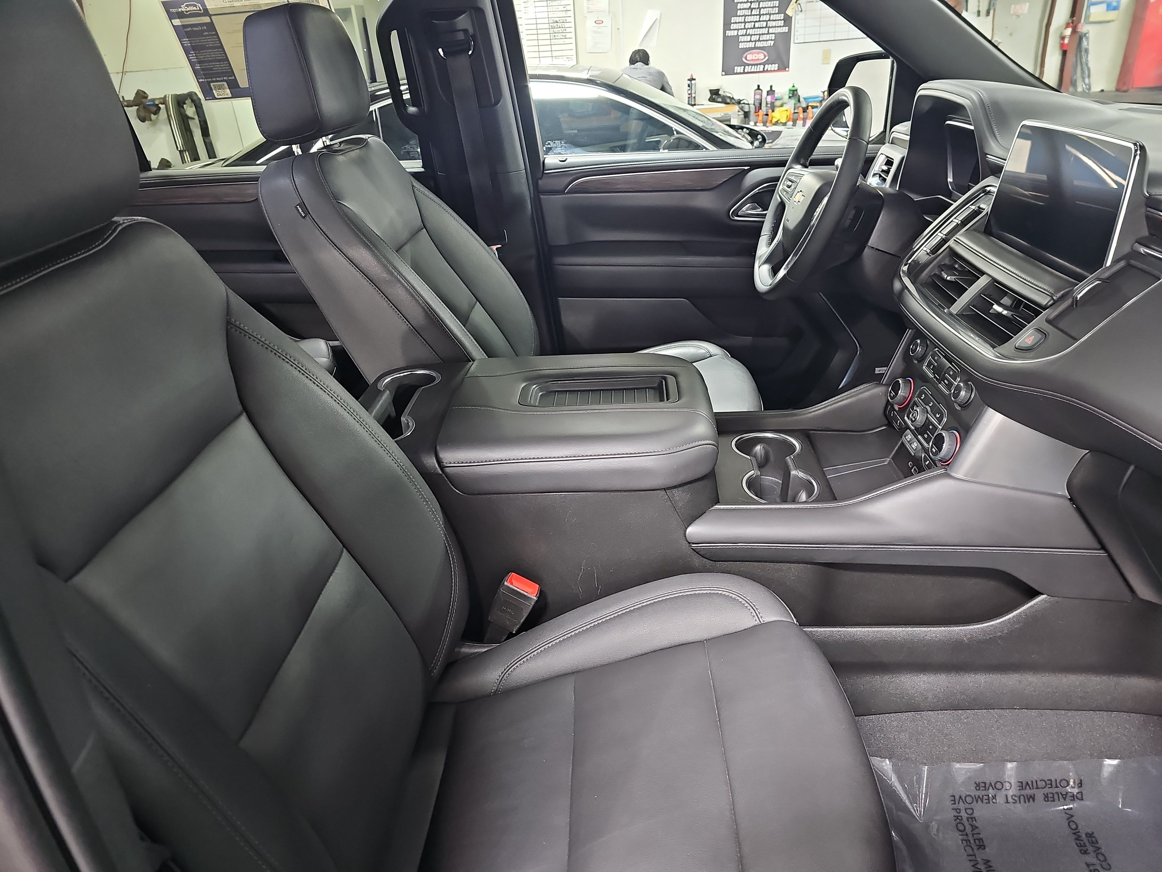 Used 2023 Chevrolet Suburban LT AWD/4WD image 10
