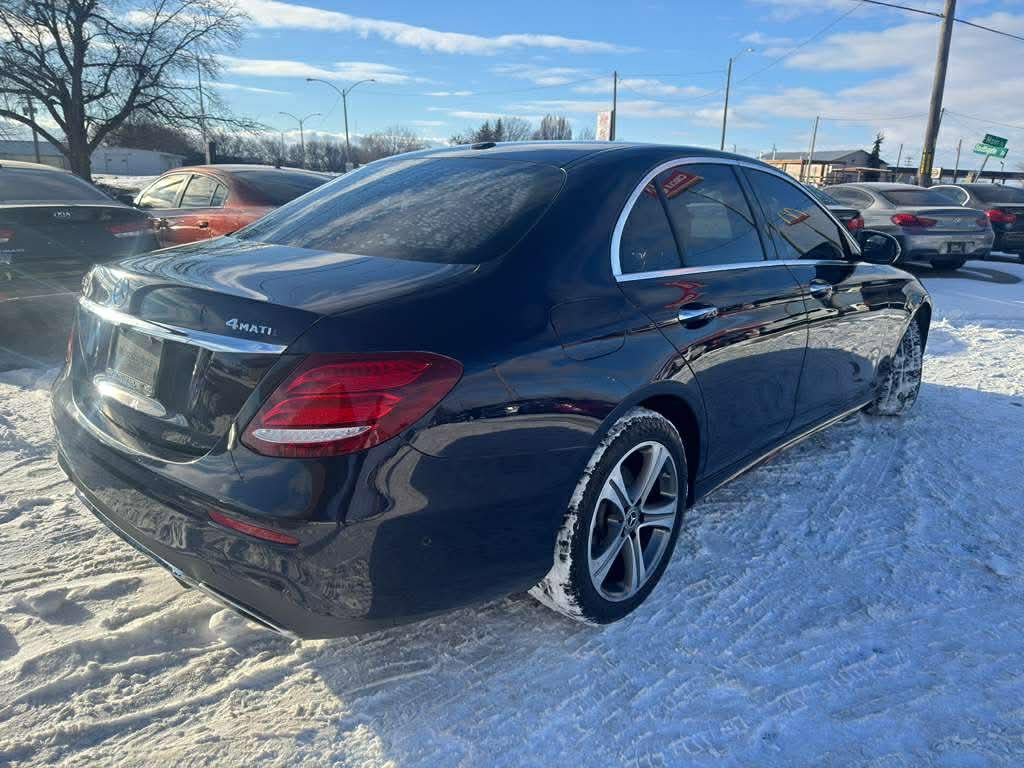 Used 2017 Mercedes-Benz E 300 4MATIC image 8