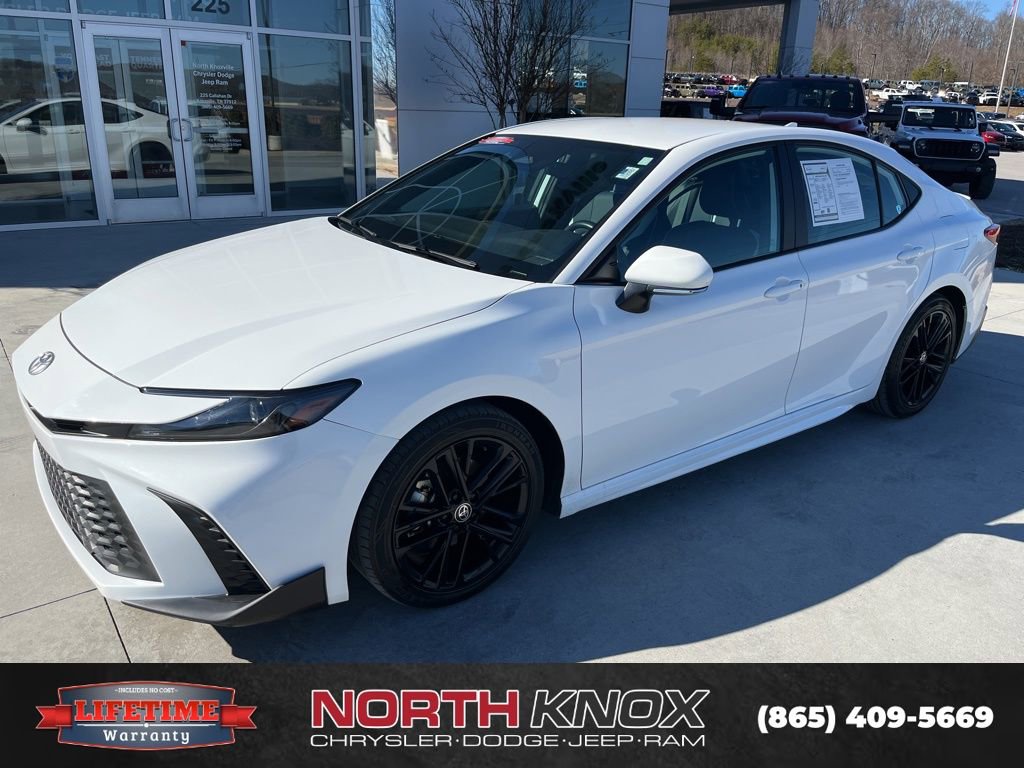 Used 2025 Toyota Camry SE