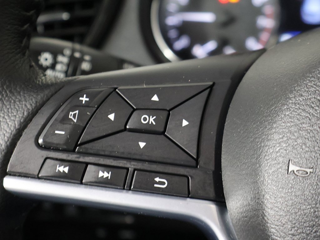 Used 2022 Nissan Rogue Sport SL w/ Premium Package image 41