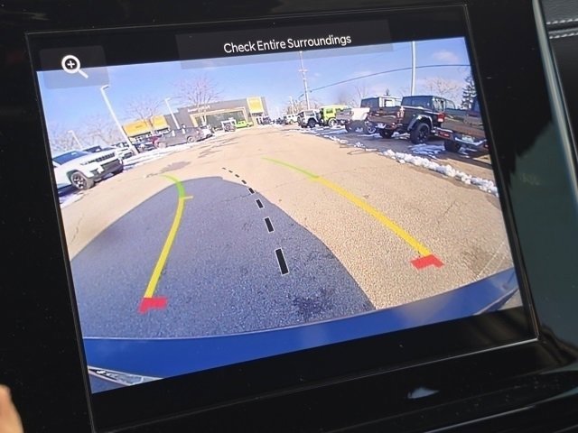 Used 2025 Jeep Grand Cherokee L Altitude image 8