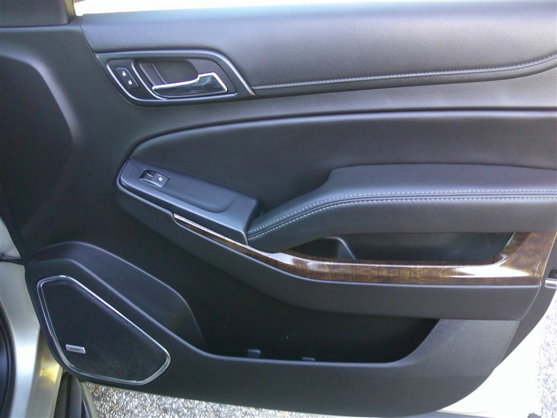 Used 2017 Chevrolet Suburban LT w/ Luxury Package image 23