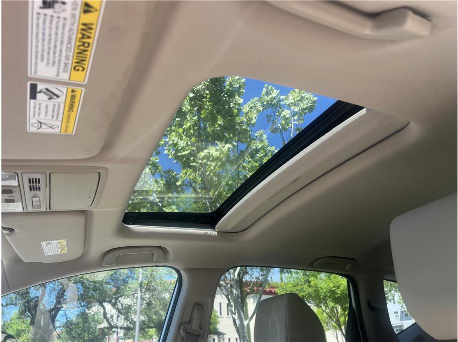 Used 2017 Honda CR-V Touring image 15