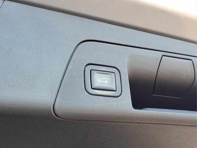 Used 2023 Buick Envision Essence image 29