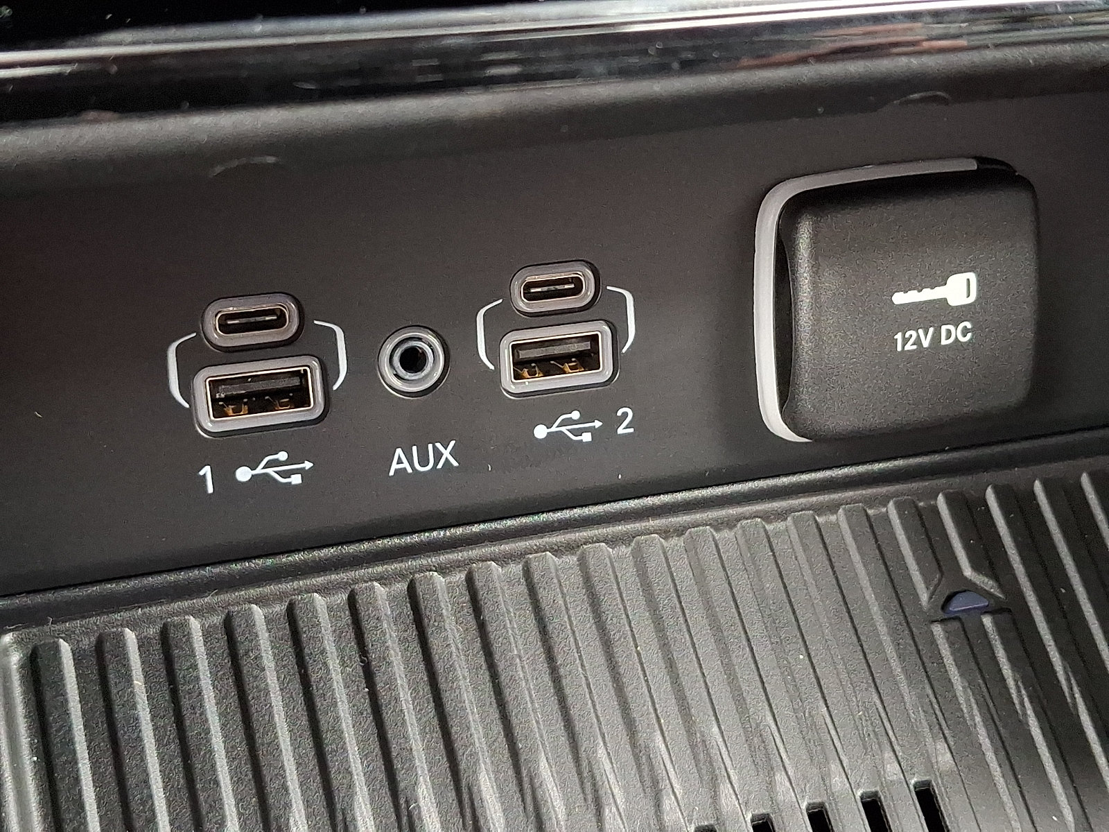 New 2027 Jeep Grand Cherokee Limited AWD/4WD image 16